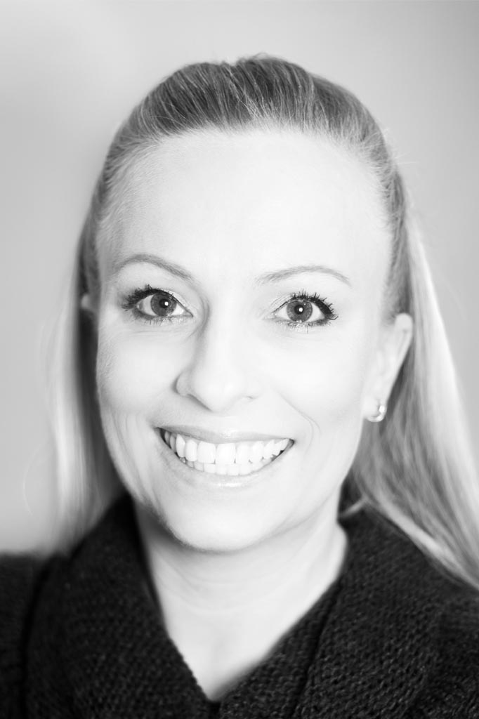 janne-682x1024